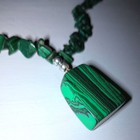 Green malachite necklace - Picture 3 of 3